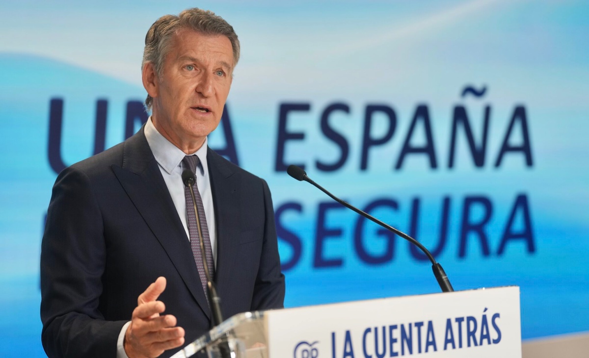 Foto: Ceuta pierde el control mientras Sánchez se refugia en tecnicismos