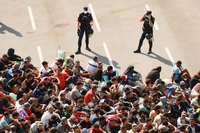 Foto: Ceuta reubica a unos 1.800 migrantes del Trampolín mientras prepara el traslado de 500 niñas a la Península
