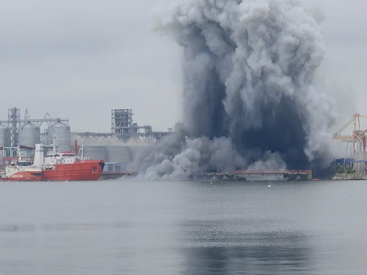 Foto: Rumanía destruye un dron marino con explosivos a pocos cientos de metros del proyecto gasista Neptun Deep