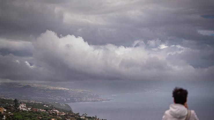 Foto: Canarias afronta un viernes de nubes, lluvias débiles y rachas muy fuertes en zonas expuestas