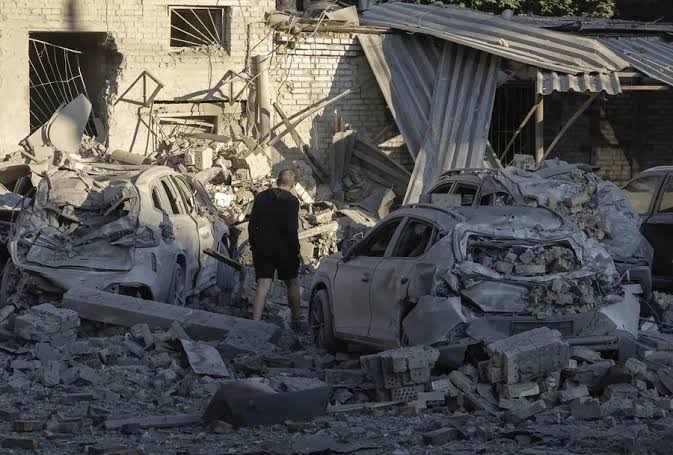 Foto: Un ataque ruso con 135 drones deja al menos cuatro muertos en la región ucraniana de Járkov